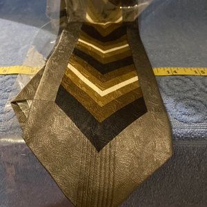 X’Andrini Men’s Necktie NEW